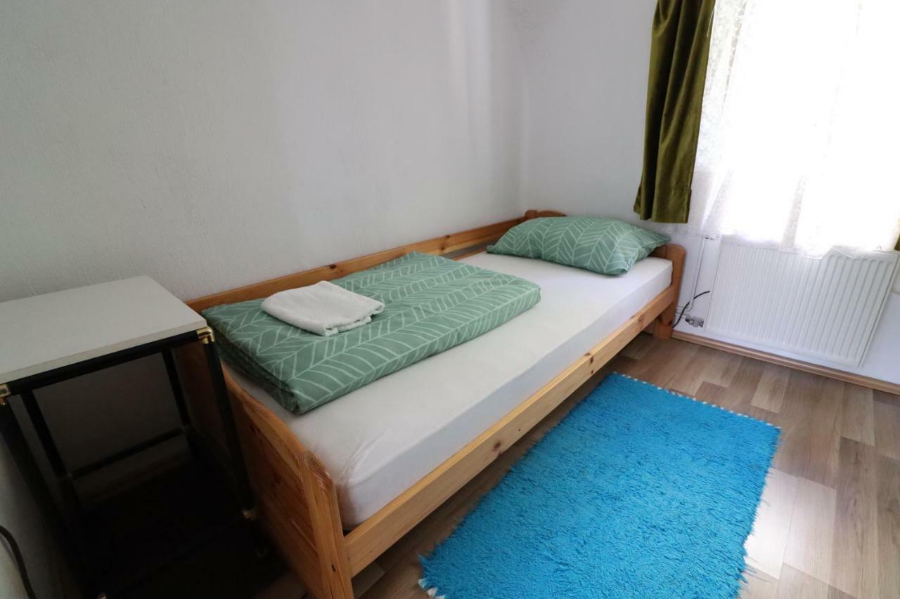 Guesthouse Veles Slovenska Bistrica Dış mekan fotoğraf
