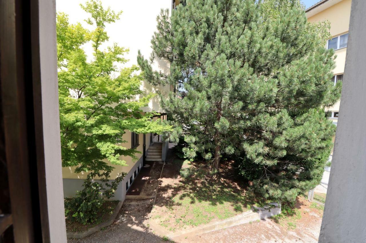 Guesthouse Veles Slovenska Bistrica Dış mekan fotoğraf