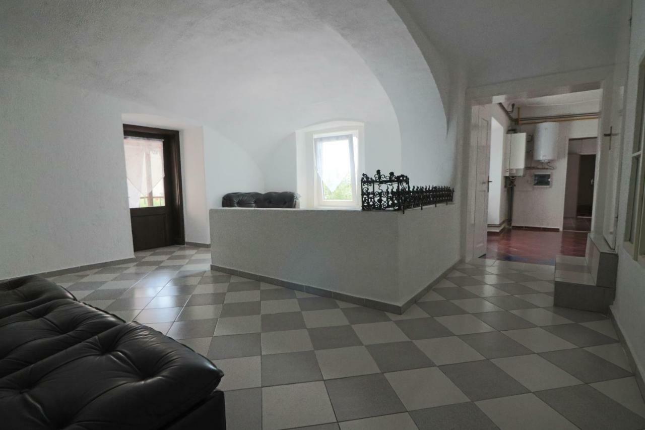 Guesthouse Veles Slovenska Bistrica Dış mekan fotoğraf